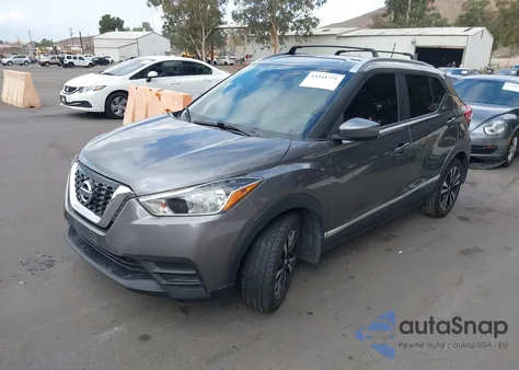 2018 Nissan Kicks Sv z USA, uszkodzony, nr VIN 3N1CP5CU9JL522704